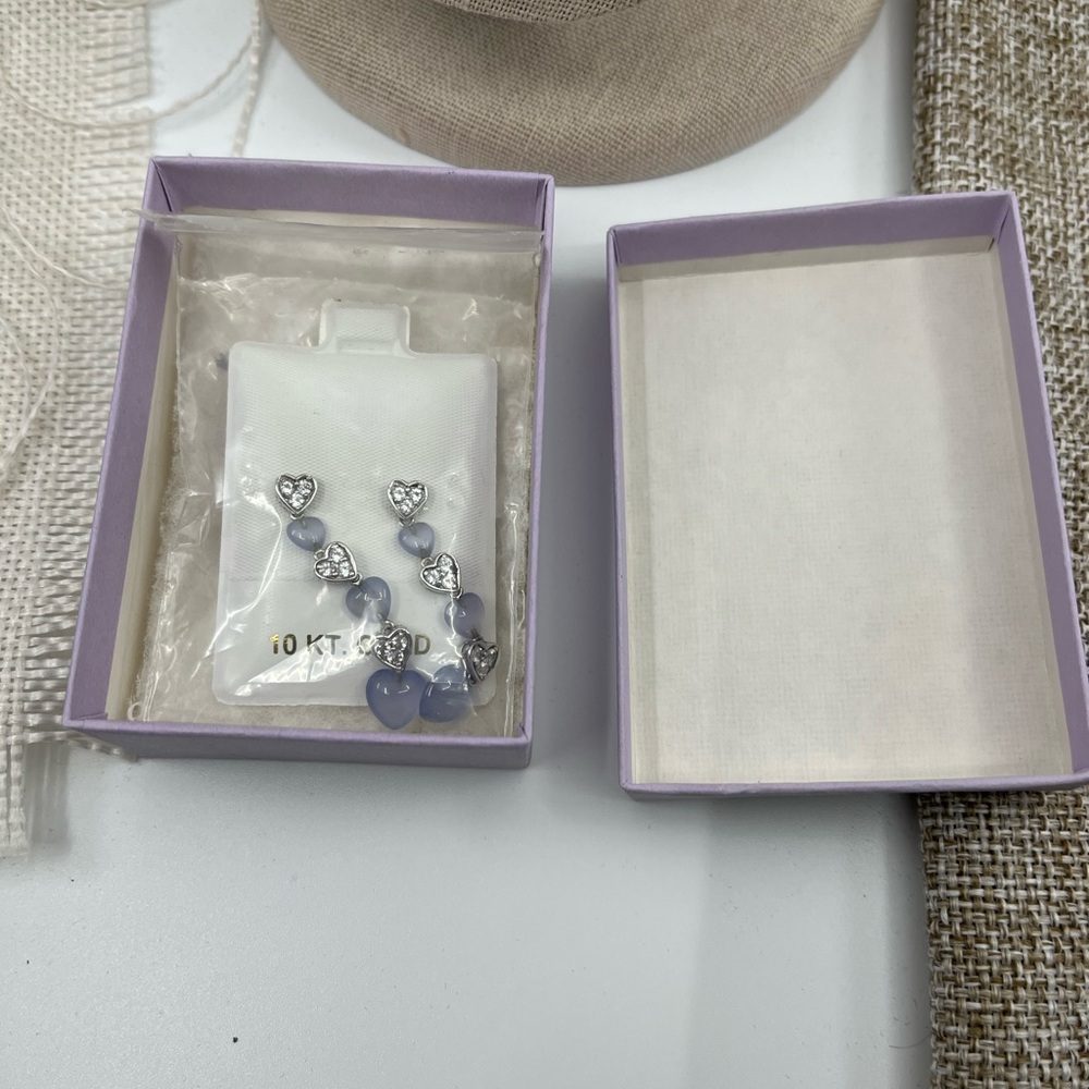 Vintage 10K White Gold Blue Chalcedony and White Topaz Heart Drop Earrings 1999 - Picture 10 of 13
